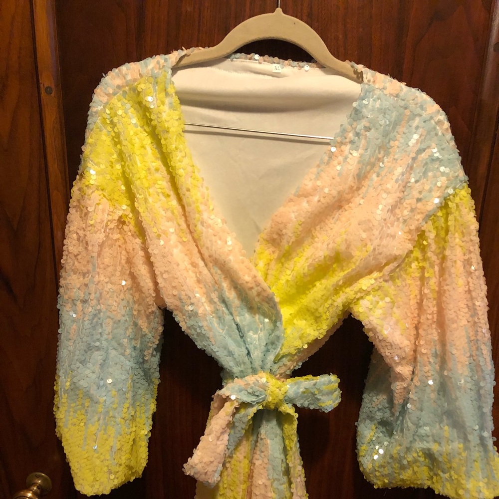 *BRAND NEW* sequin wrap dress/shawl
